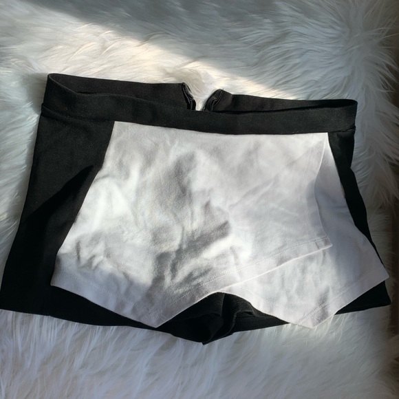 Jessica Simpson Shorts - Picture 4 of 6